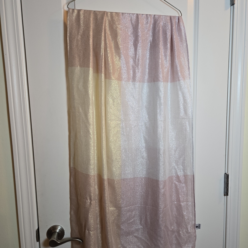 Jessica McClintock Pink and Cream Shimmer Wrap